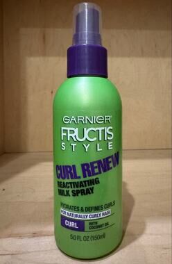 GARNIER Fructis Style Curl Renew Reactivating Milk Spray 5 Fl Oz Curly Hair HTF!